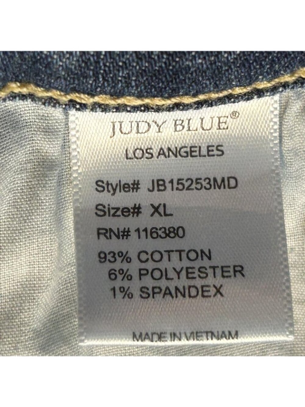 Judy Blue Shorts Womens XL Blue Denim Bermuda Distressed Frayed Hem Stretch - Picture 5 of 10